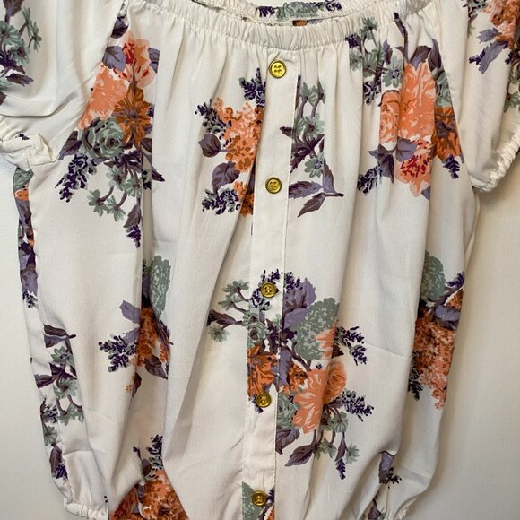 Mileage White floral off the shoulder top - Picture 3 of 9